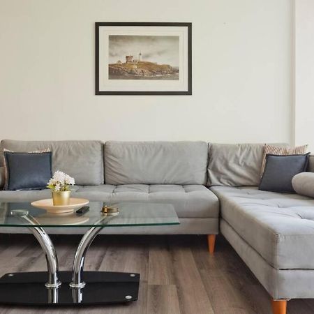 Big Apartment Next To Gordon Beach Plus Free Parking Тел Авив Екстериор снимка