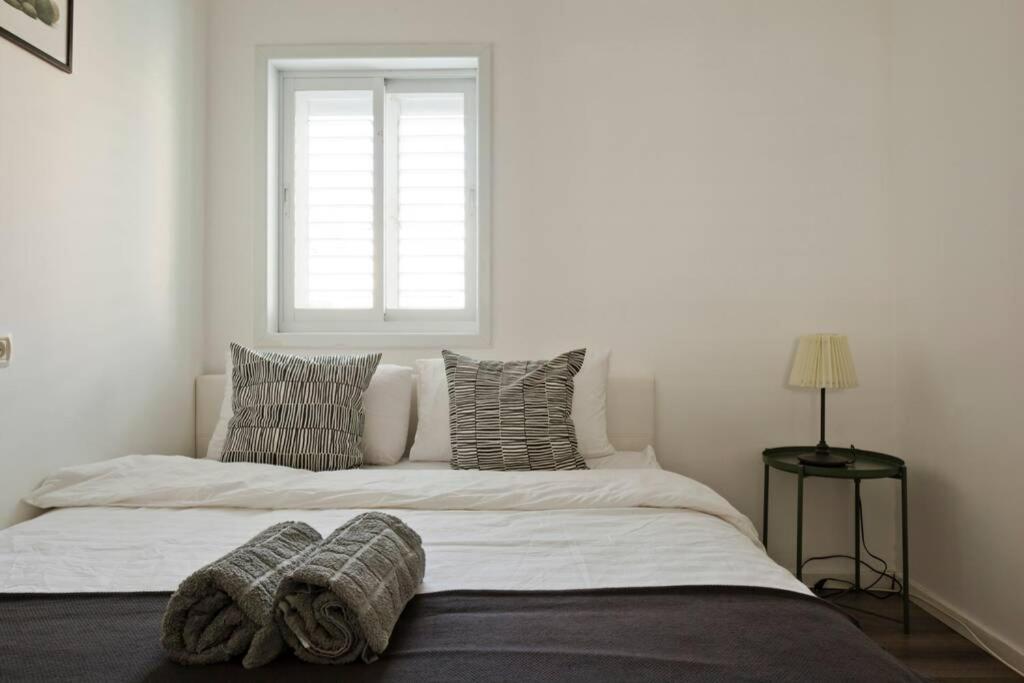 Big Apartment Next To Gordon Beach Plus Free Parking Тел Авив Екстериор снимка